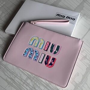 New！Miu Miu Pink Cosmetics bag/Clutch